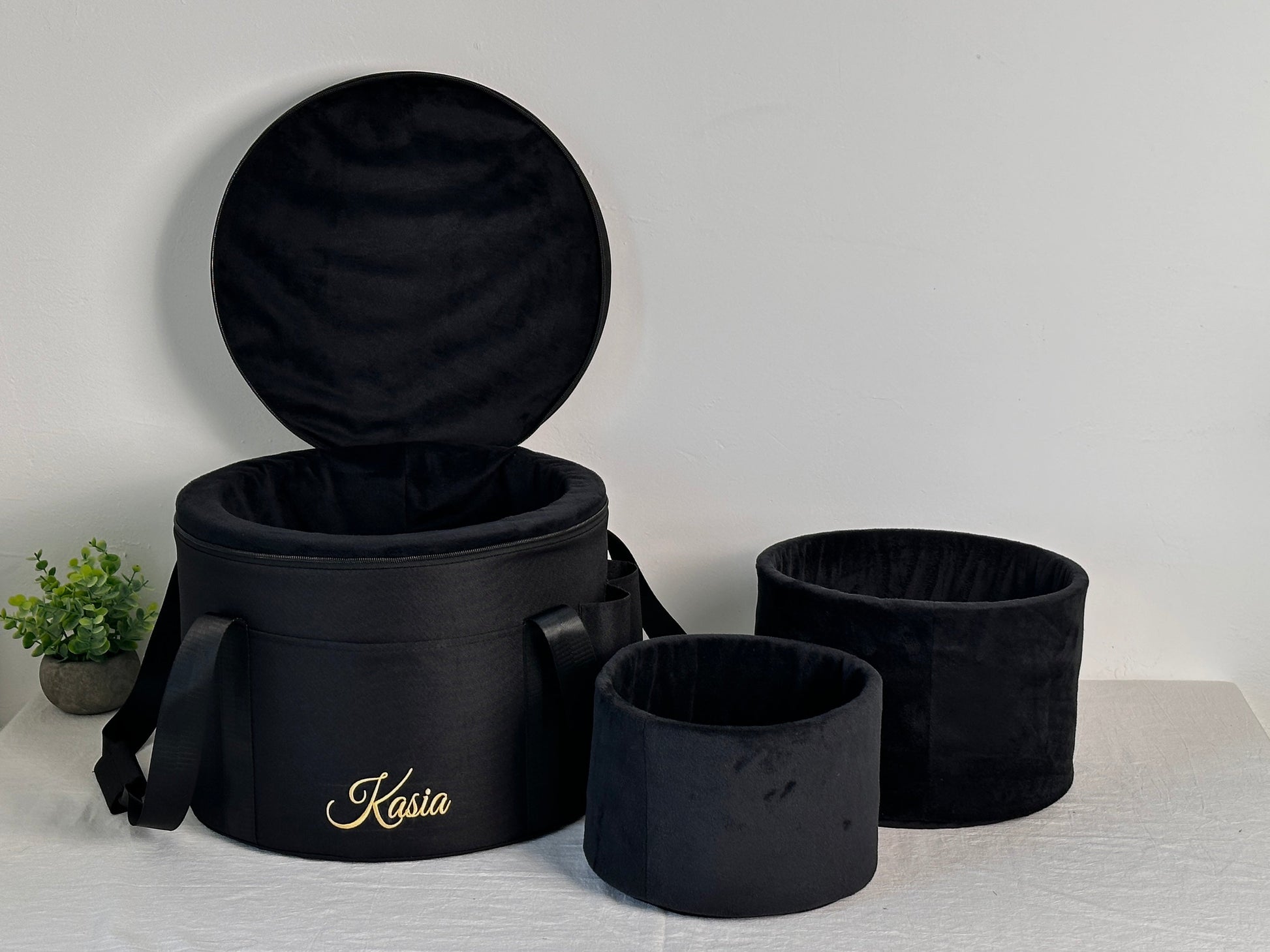 Premium Velvet-Lined Crystal Singing Bowl Case with Protective Inserts Kasia